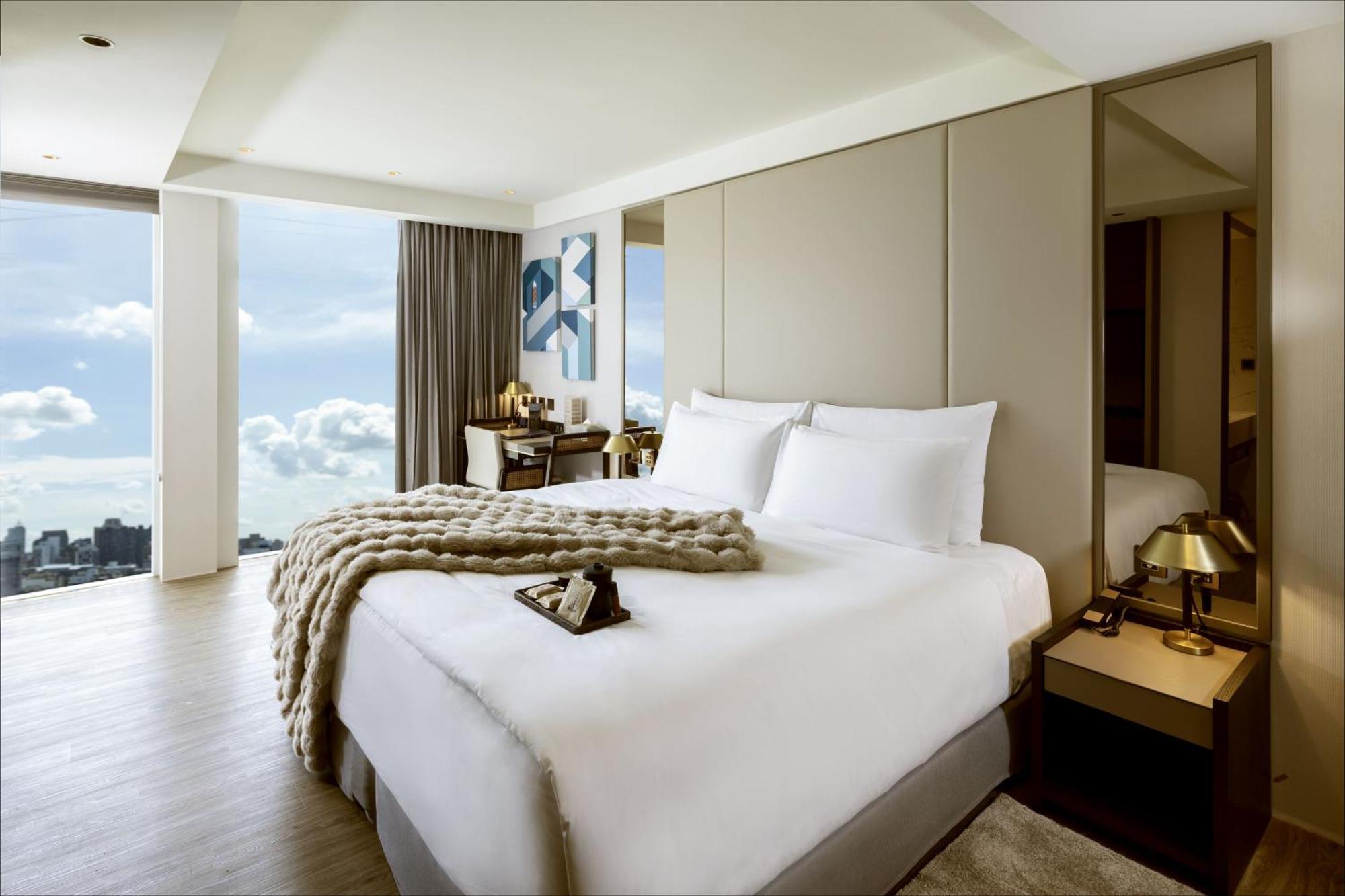 Voyage Kaohsiung By Cosmos Oasis Otel Dış mekan fotoğraf