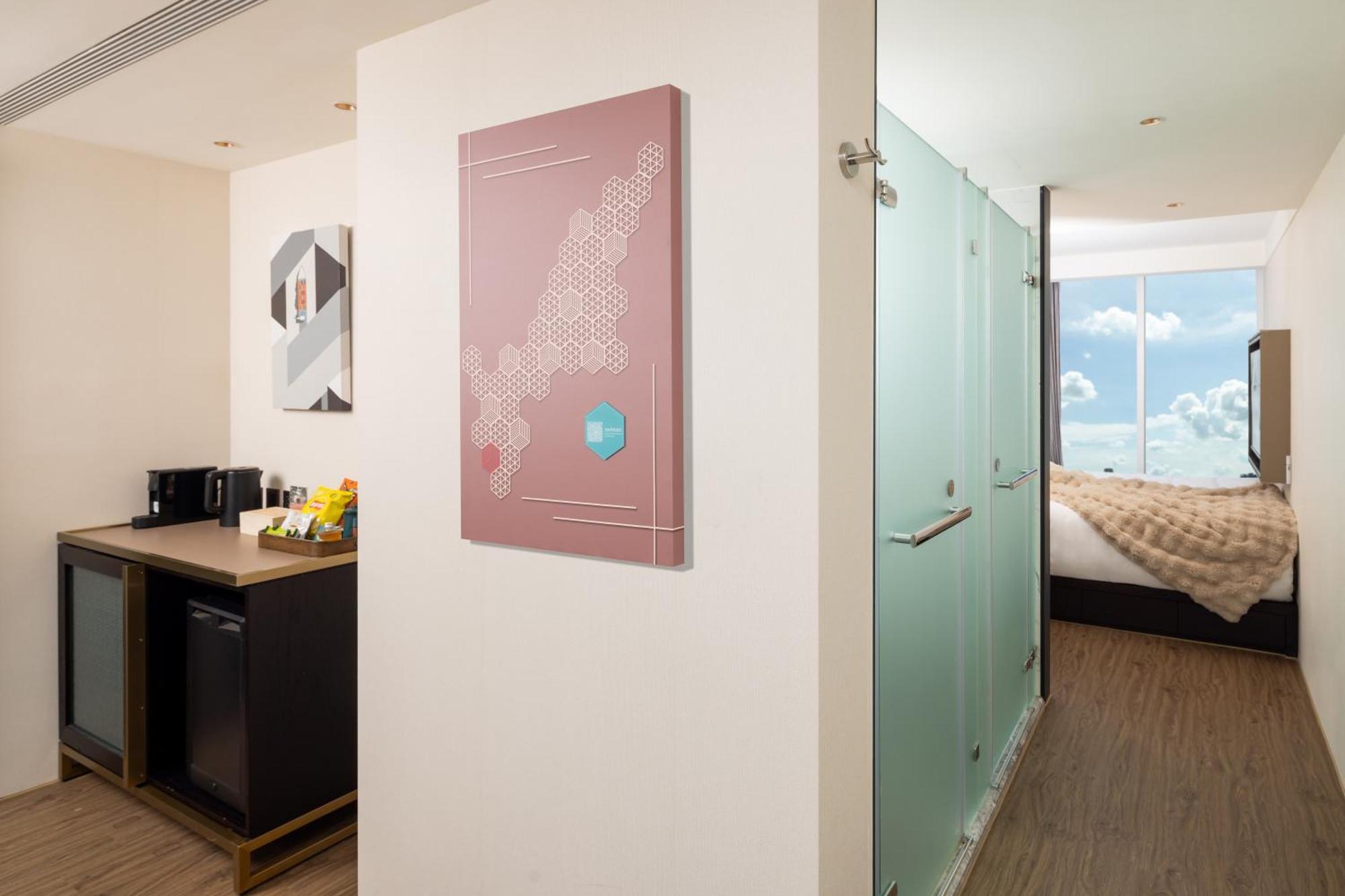 Voyage Kaohsiung By Cosmos Oasis Otel Dış mekan fotoğraf